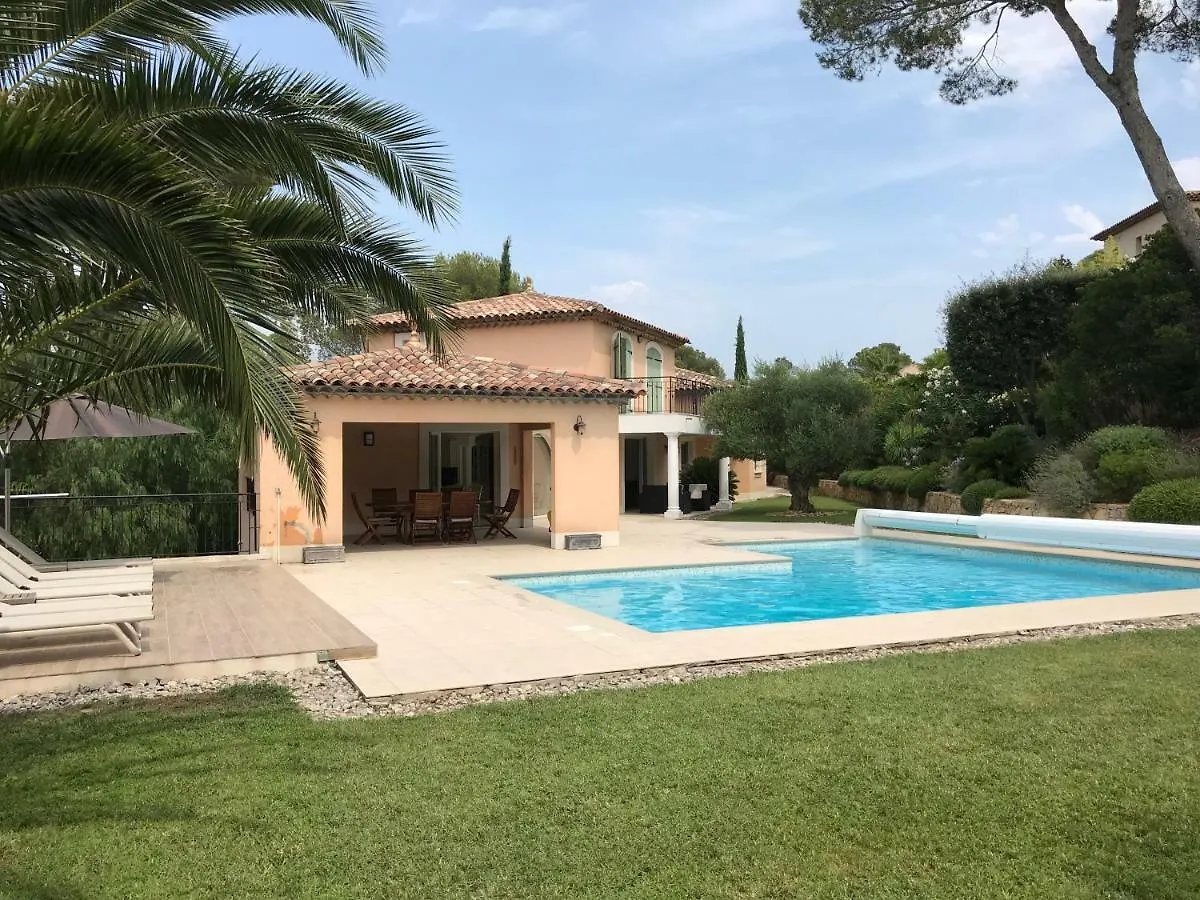 Belle Villa A Saint Raphael Dans Clos Prive 0*, Saint-Raphael (Var) France