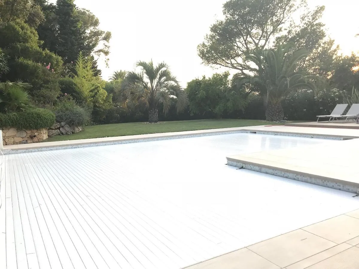Belle Villa A Saint Raphael Dans Clos Prive France